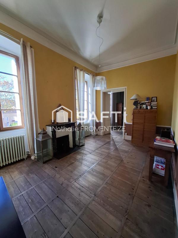 Appartement - 144 m² - 7 pièces