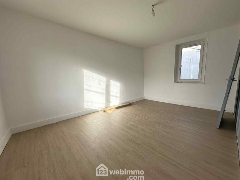 Maison - 95 m² - 4 pièces