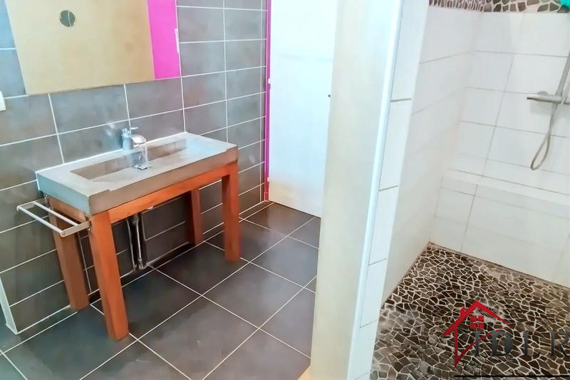 Maison - 158 m² - 8 pièces