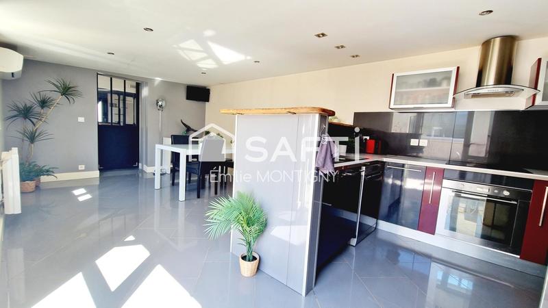 Maison - 219 m² - 9 pièces