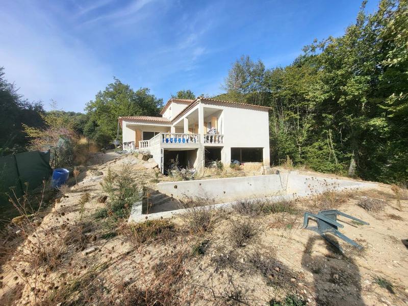 Maison - 170 m² - 5 pièces