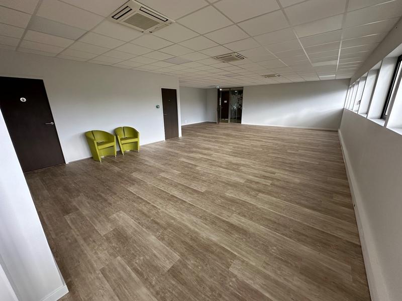 Bureau - 344 m² - 3 pièces