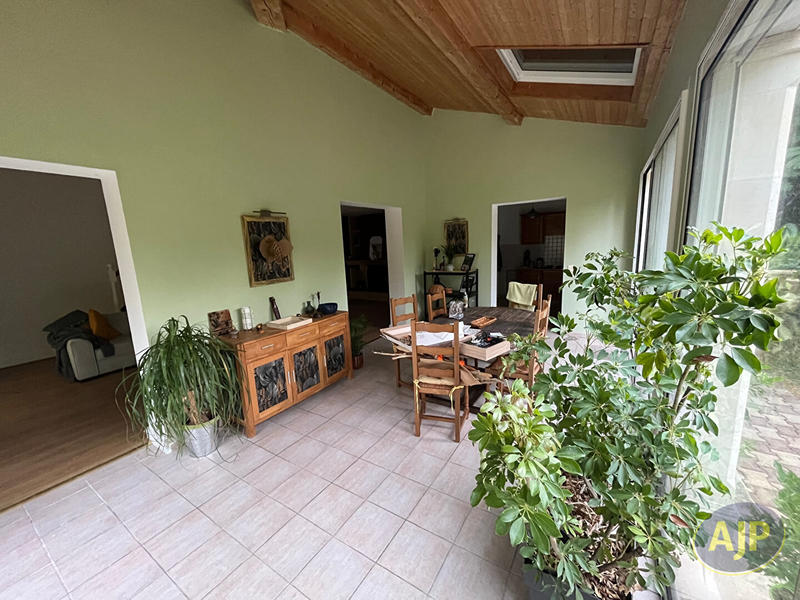 Maison - 171 m² - 6 pièces