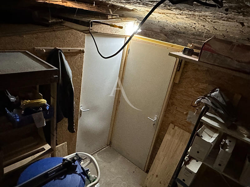 Local commercial - 100 m² - 1 pièce