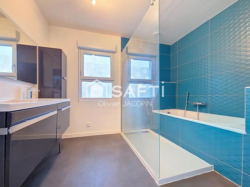 Propriété - 108 m² - 7 pièces