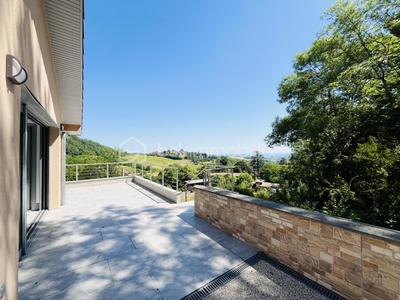 Villa - 224 m² - 6 pièces