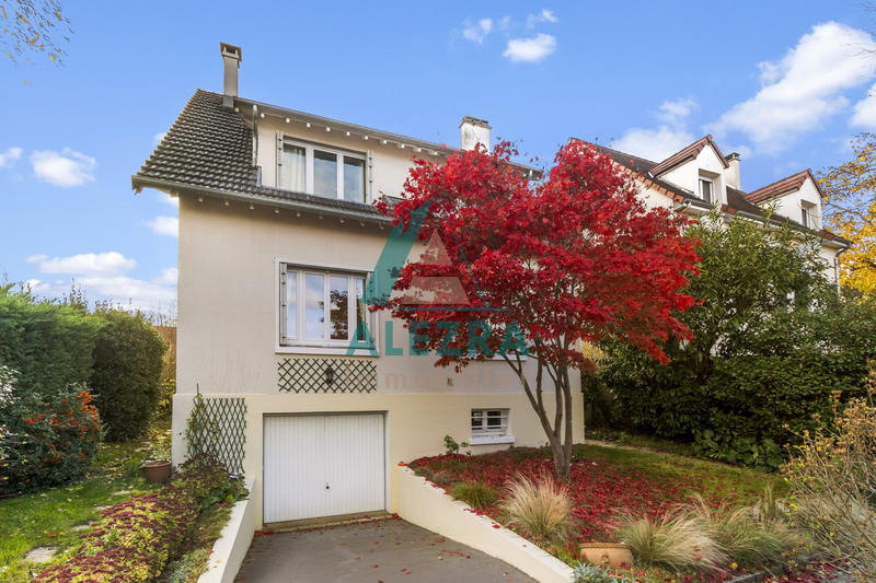 Maison - 180 m² - 7 pièces