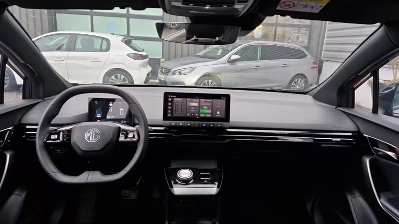 Mg Mg4 Electric 51kwh - 125 Kw 2wd Standard