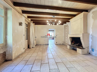 Maison - 240 m² - 8 pièces