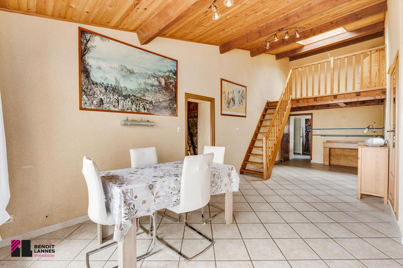 Maison - 197 m² - 7 pièces