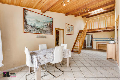 Maison - 197 m² - 7 pièces