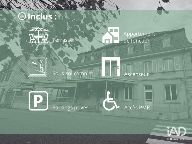 Maison - 1 100 m² - 11 pièces