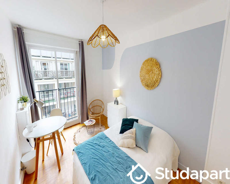 Chambre - 80 m² - 1 pièce