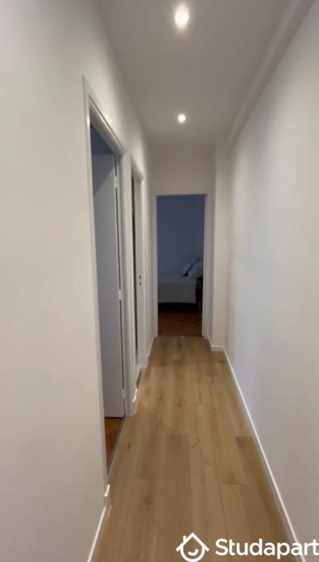 Chambre - 12 m² - 1 pièce