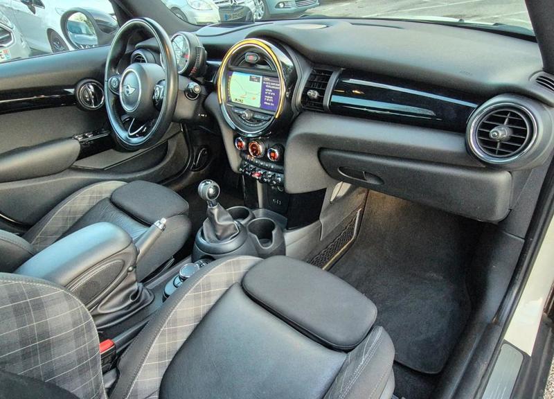 Mini Mini Cooper 136ch Pack Chili