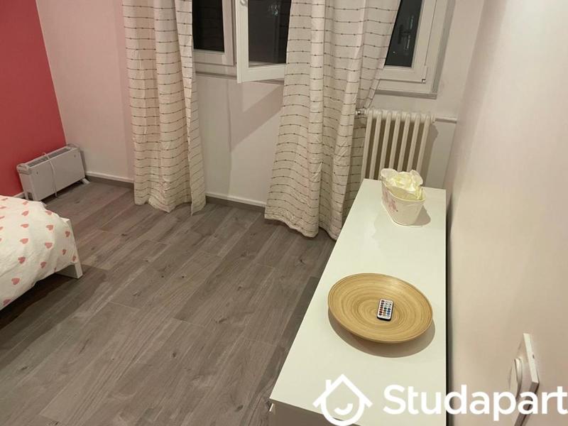 Appartement - 60 m² - 4 pièces