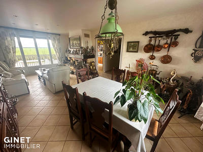 Maison - 101 m² - 5 pièces