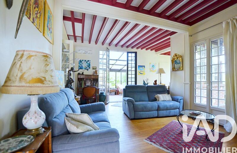 Maison - 180 m² - 8 pièces