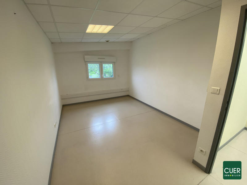 Local commercial - 220 m²