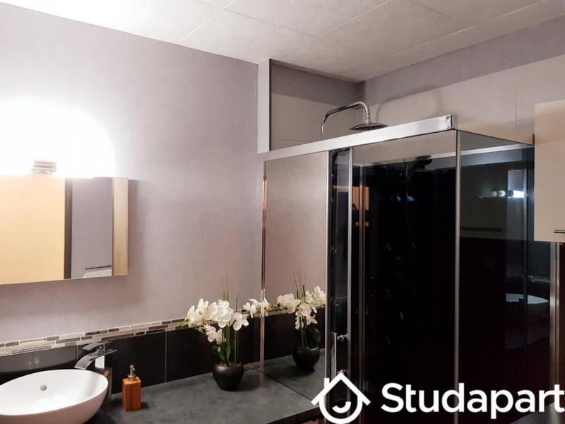 Chambre - 13 m² - 1 pièce