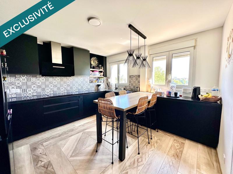 Appartement - 150 m² - 6 pièces