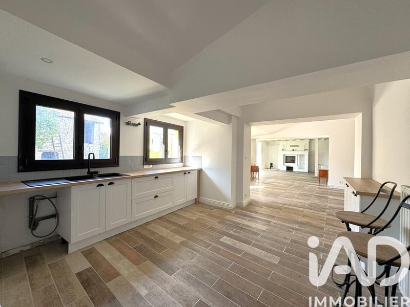 Maison - 159 m² - 6 pièces