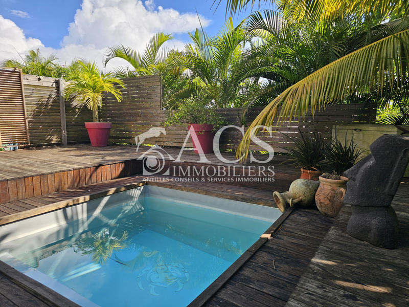 Maison - 98 m² - 4 pièces