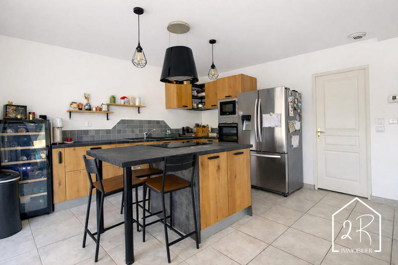 Maison - 102 m² - 5 pièces