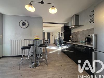 Maison - 142 m² - 6 pièces