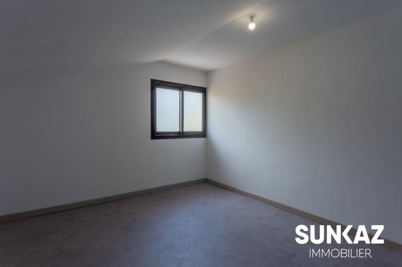 Maison - 93 m² - 5 pièces