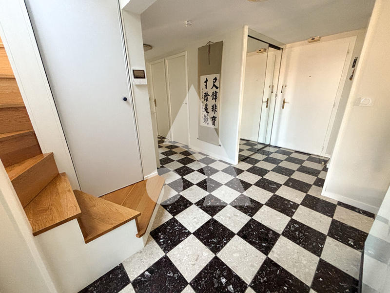 Appartement - 131 m² - 5 pièces