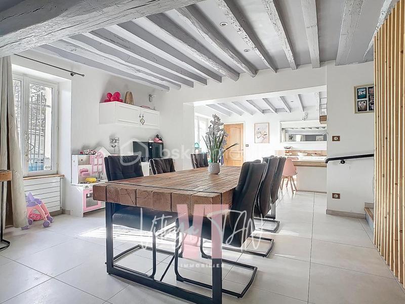 Demeure - 284 m² - 12 pièces