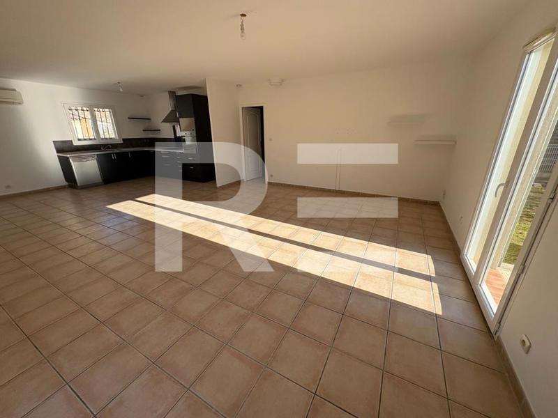 Maison - 105 m² - 4 pièces