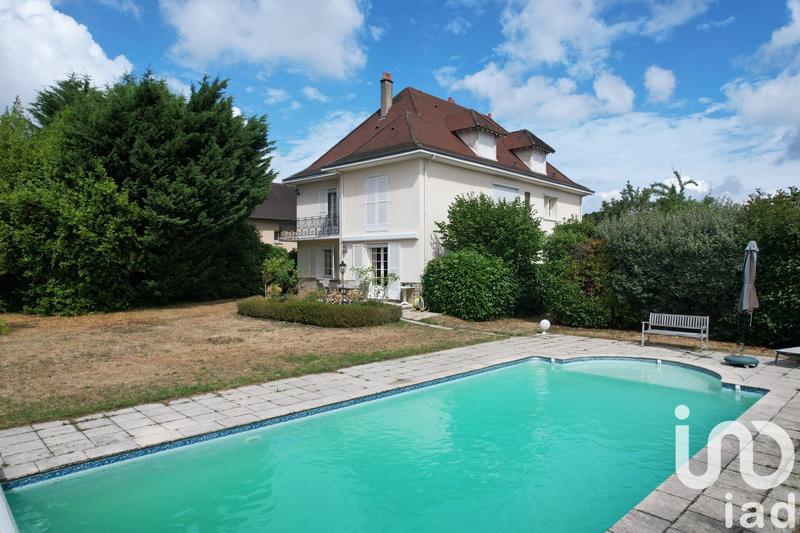 Maison de ville - 277 m² - 10 pièces