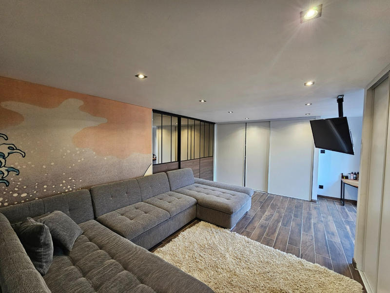 Maison - 160 m² - 6 pièces