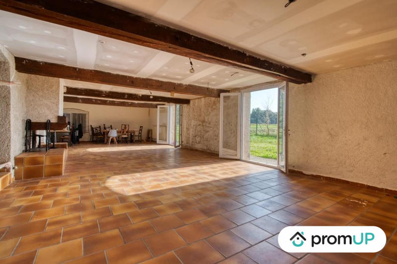 Maison ancienne - 371 m² - 4 pièces