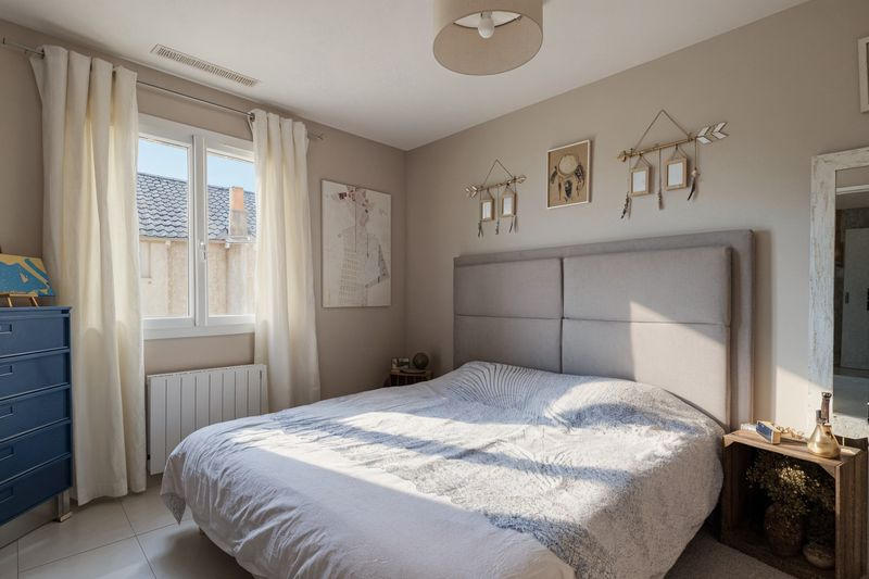 Appartement - 80 m² - 3 pièces