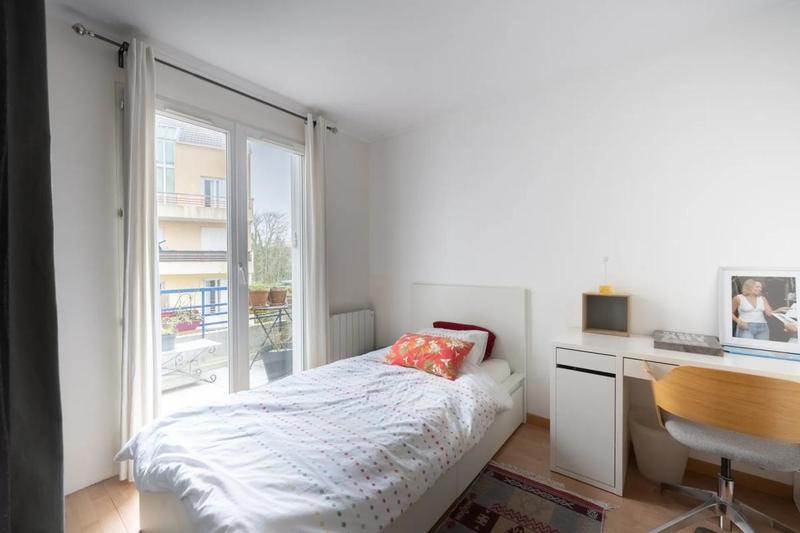 Appartement - 90 m² - 4 pièces