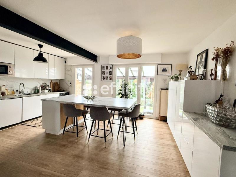 Maison - 91 m² - 5 pièces