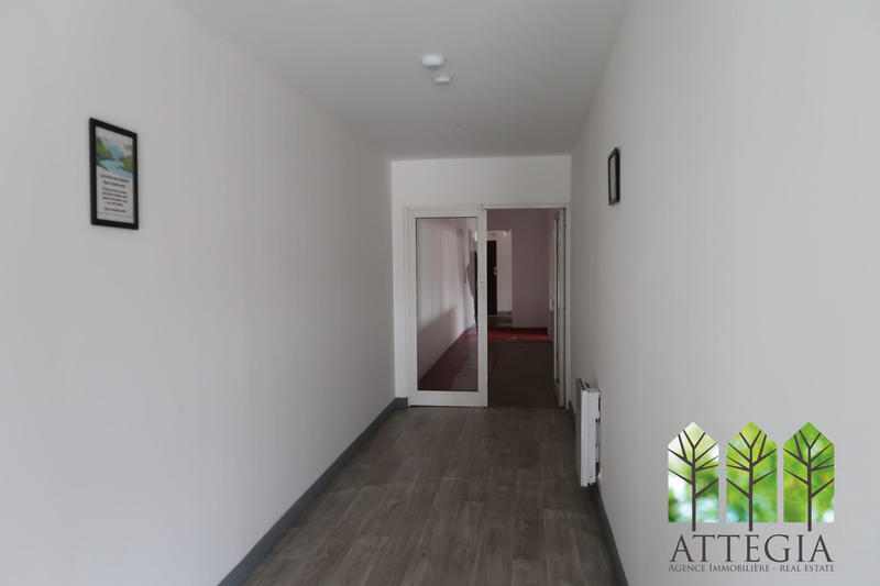 Maison - 966 m² - 20 pièces