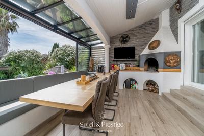 Maison - 161 m² - 4 pièces
