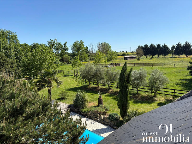 Maison - 206 m² - 8 pièces