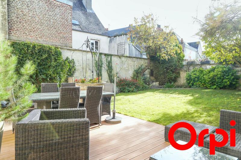 Maison - 340 m² - 7 pièces