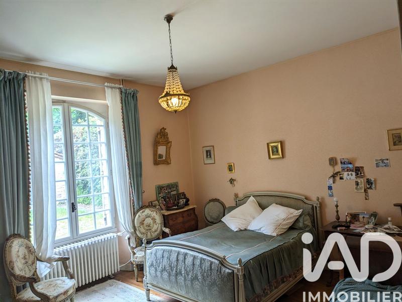 Maison - 244 m² - 6 pièces