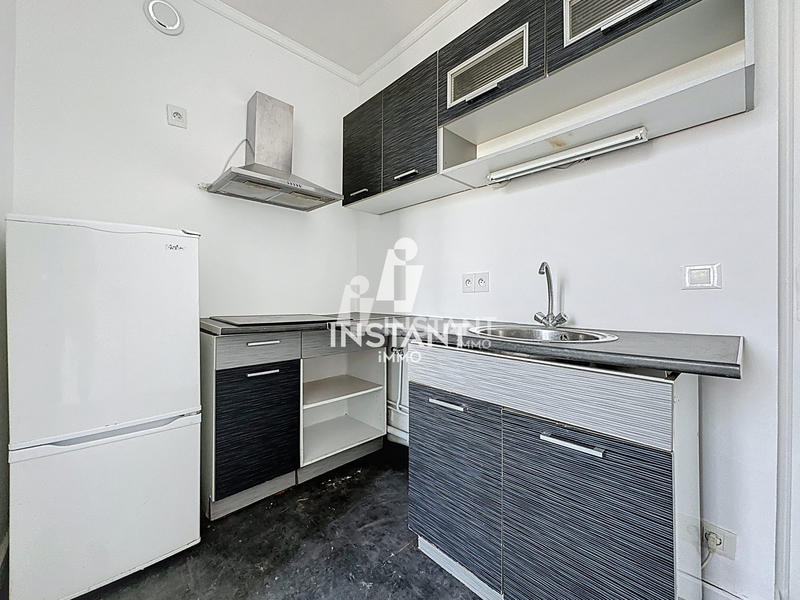 Appartement - 23 m² - 9 pièces