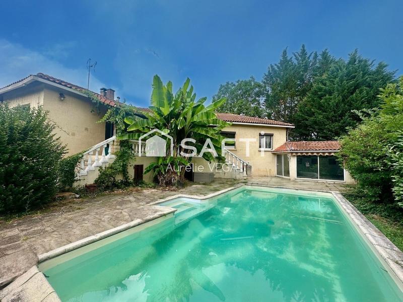 Maison - 180 m² - 5 pièces