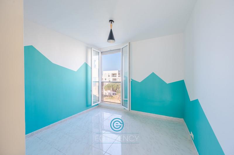 Appartement - 65 m² - 4 pièces