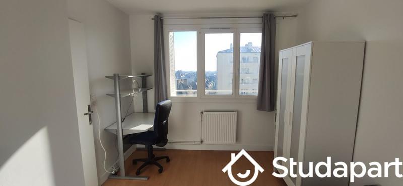 Chambre - 11 m² - 1 pièce