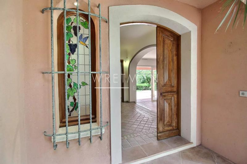 Villa - 230 m² - 6 pièces