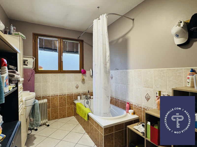 Maison - 110 m² - 6 pièces